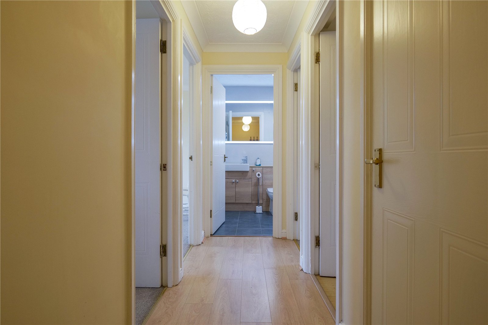 2 bedroom Flat to let in Ruscombe, Twyford, Reading