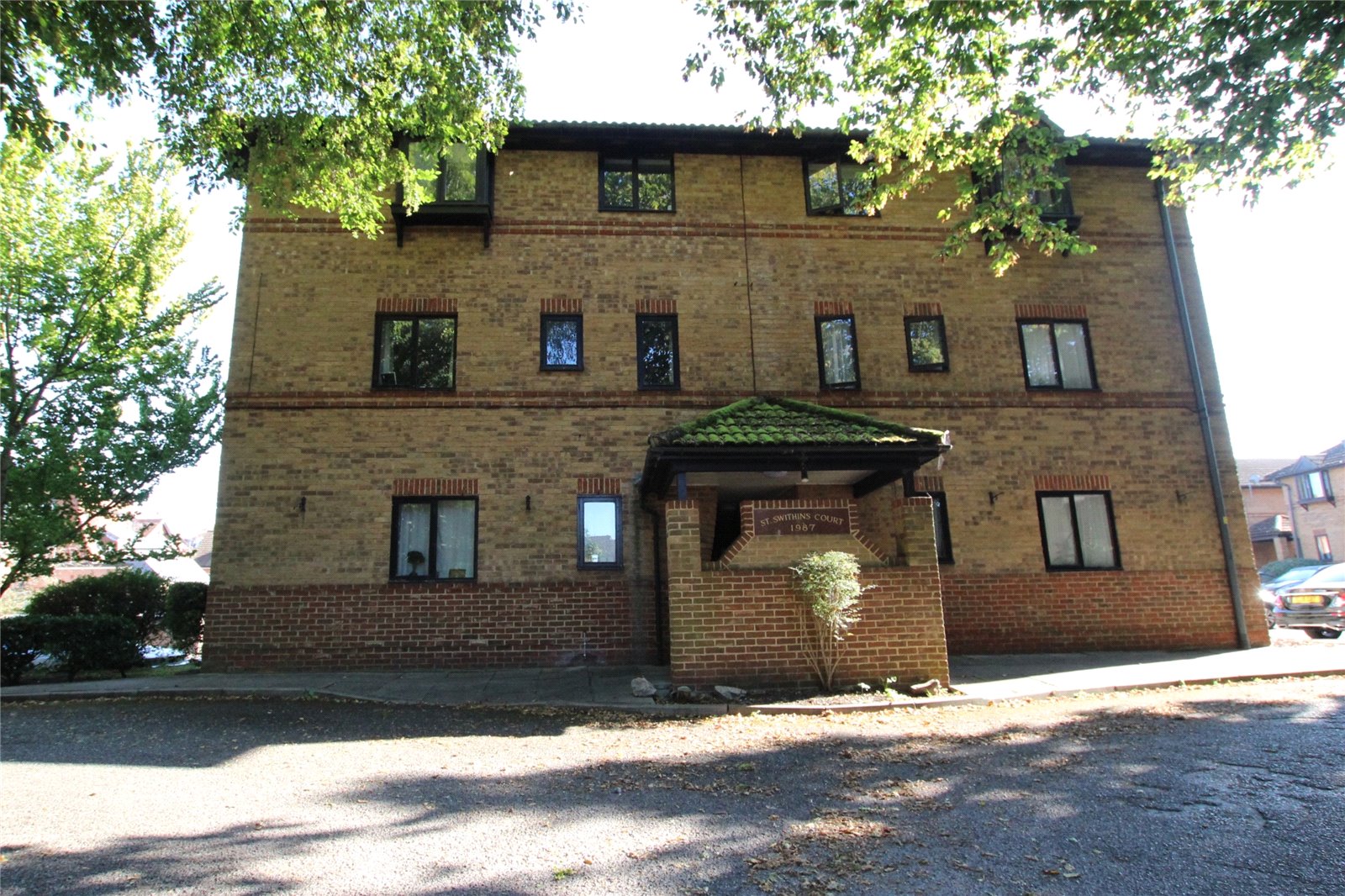 Polehampton Close, Twyford, Berkshire