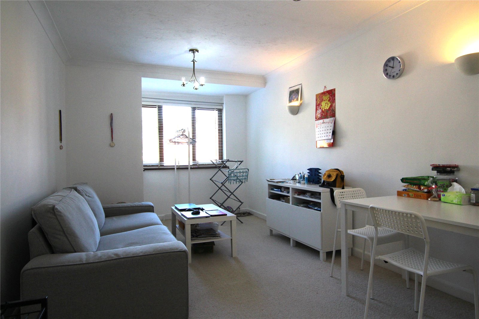 2 bedroom Flat to let in Polehampton Close, Twyford, Berkshire