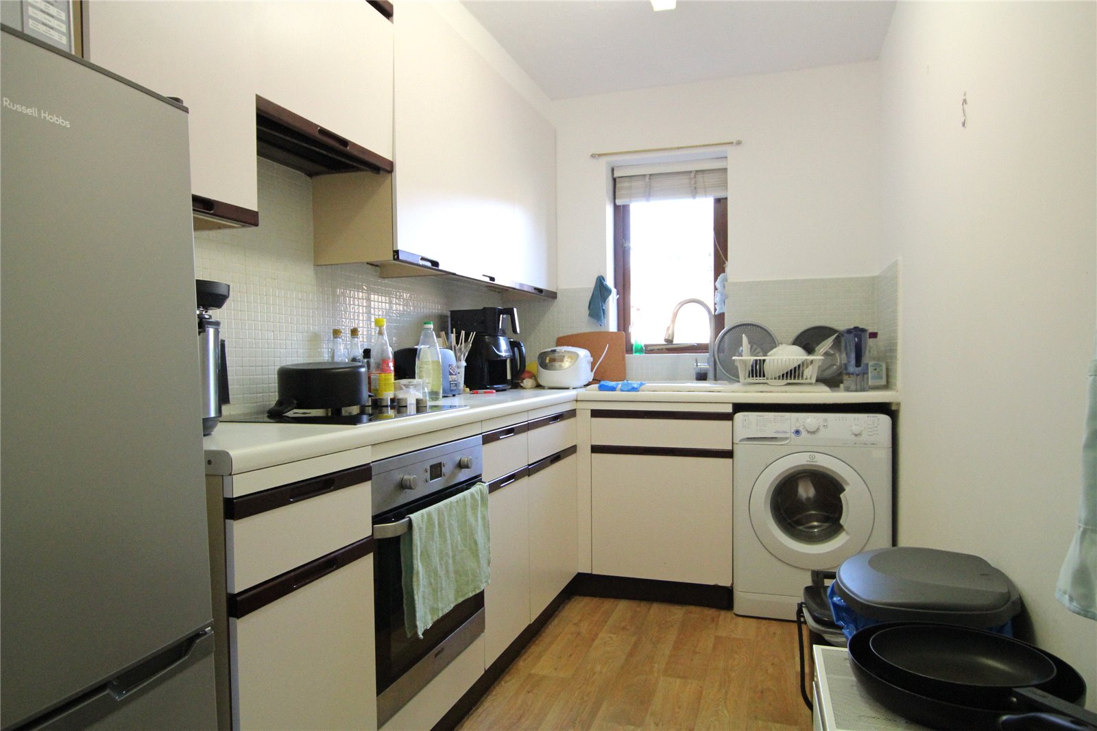2 bedroom Flat to let in Polehampton Close, Twyford, Berkshire