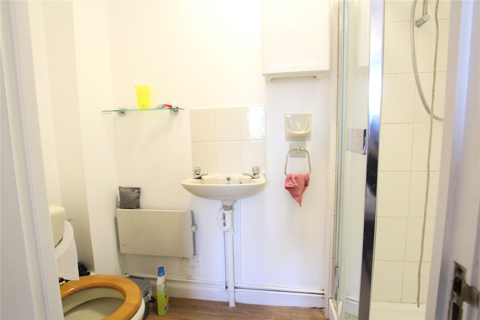 2 bedroom Flat to let in Polehampton Close, Twyford, Berkshire