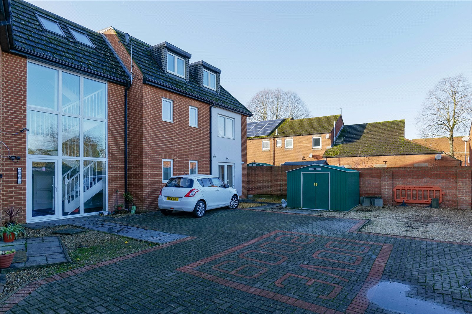 2 bedroom Flat to let in Reading, Berkshire
