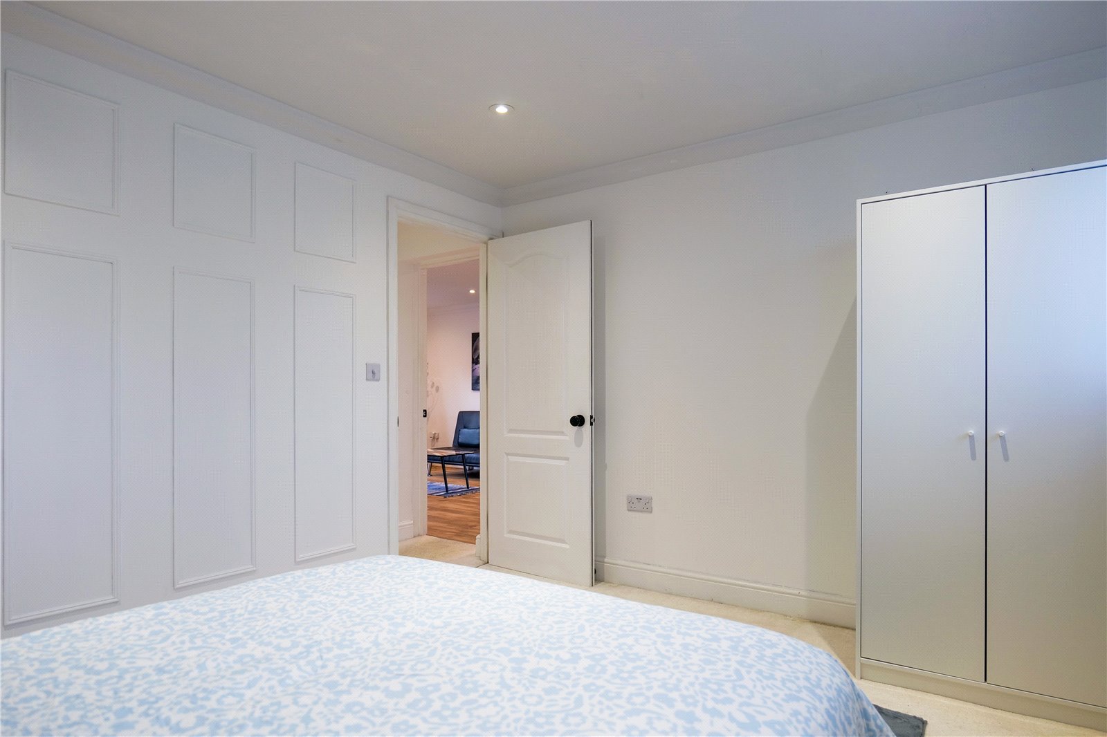 2 bedroom Flat to let in Reading, Berkshire