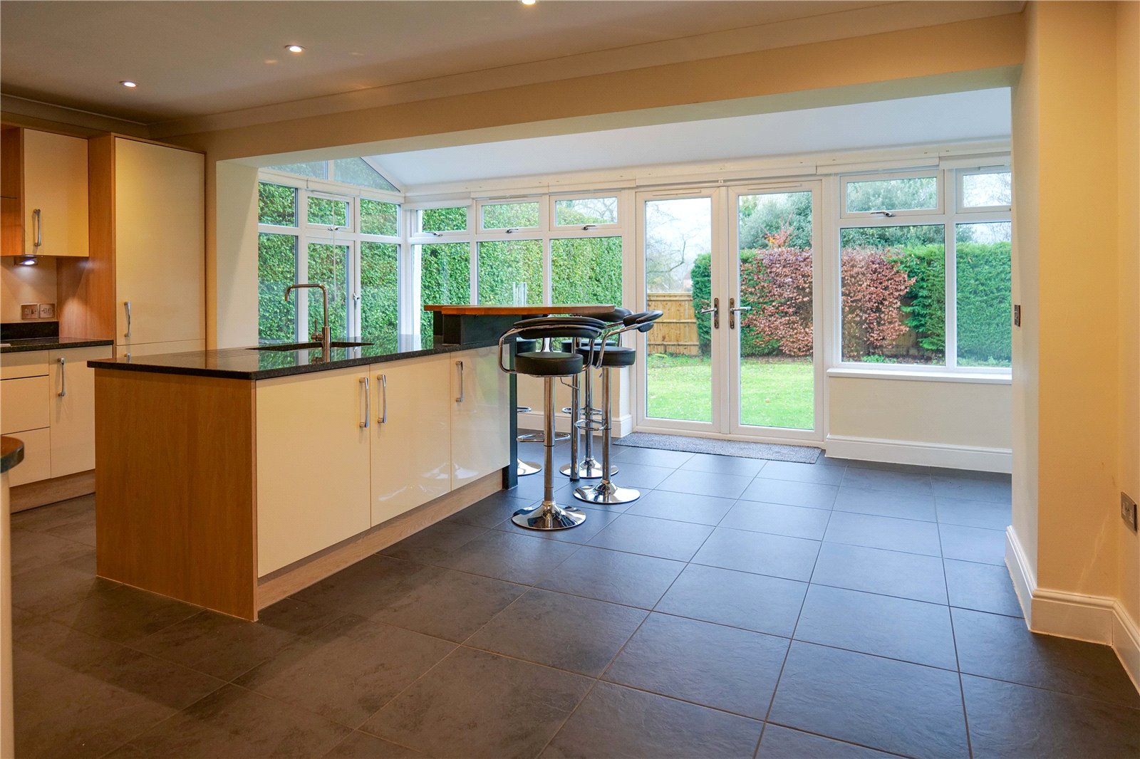 4 bedroom House to let in Twyford, Berkshire