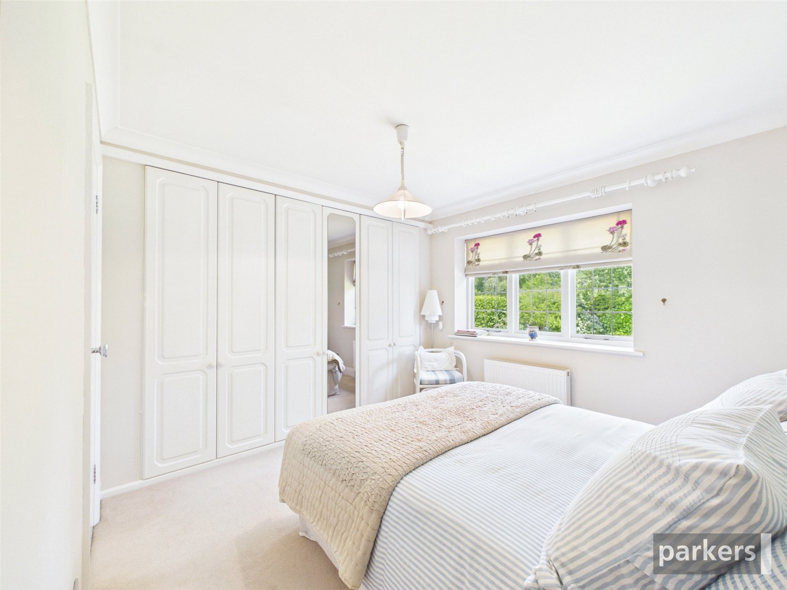 6 bedroom House for sale in Hurst, Reading, Berkshire