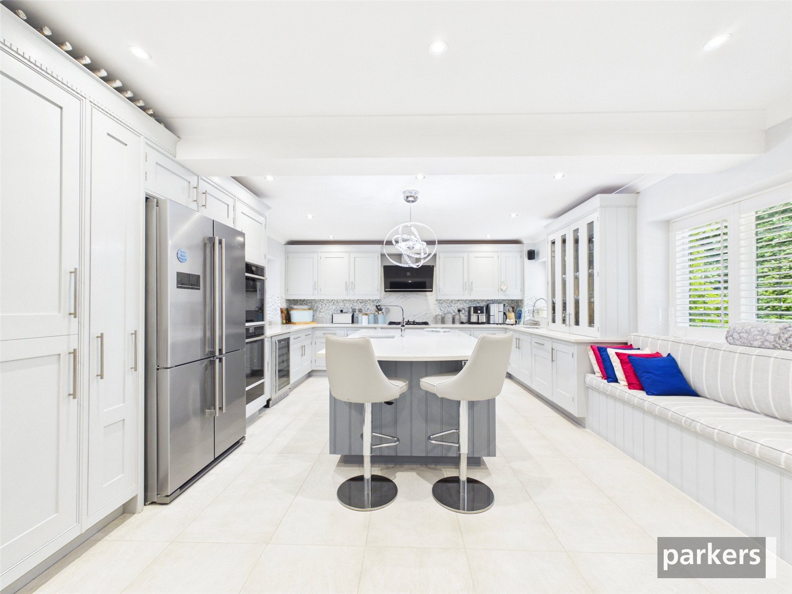6 bedroom House for sale in Hurst, Reading, Berkshire
