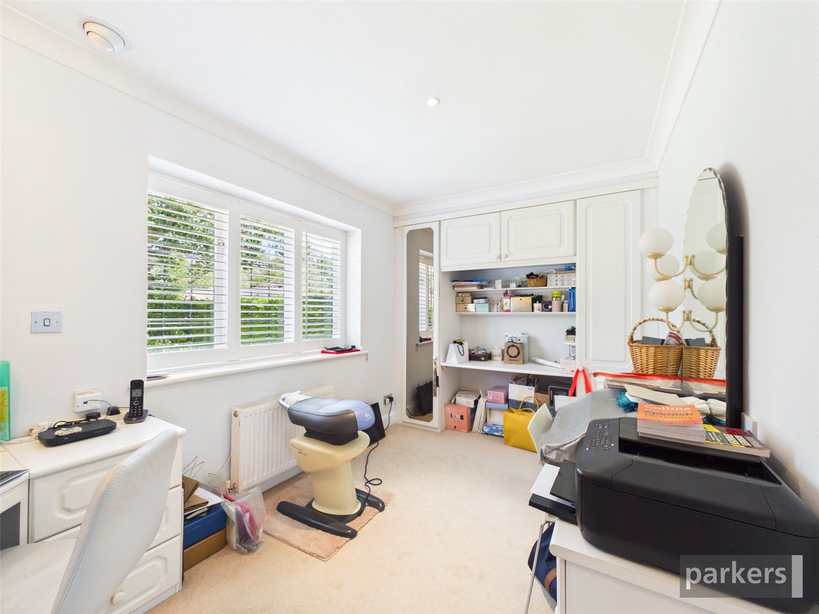 6 bedroom House for sale in Hurst, Reading, Berkshire
