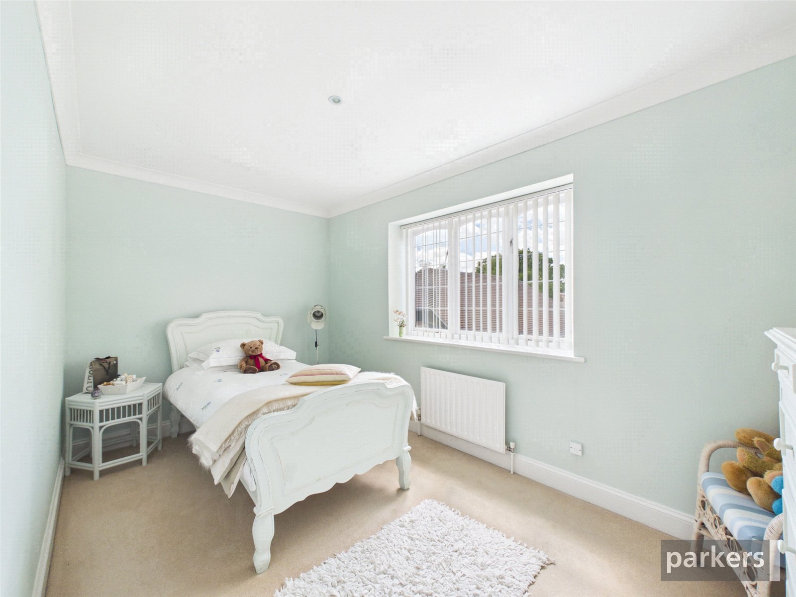 6 bedroom House for sale in Hurst, Reading, Berkshire
