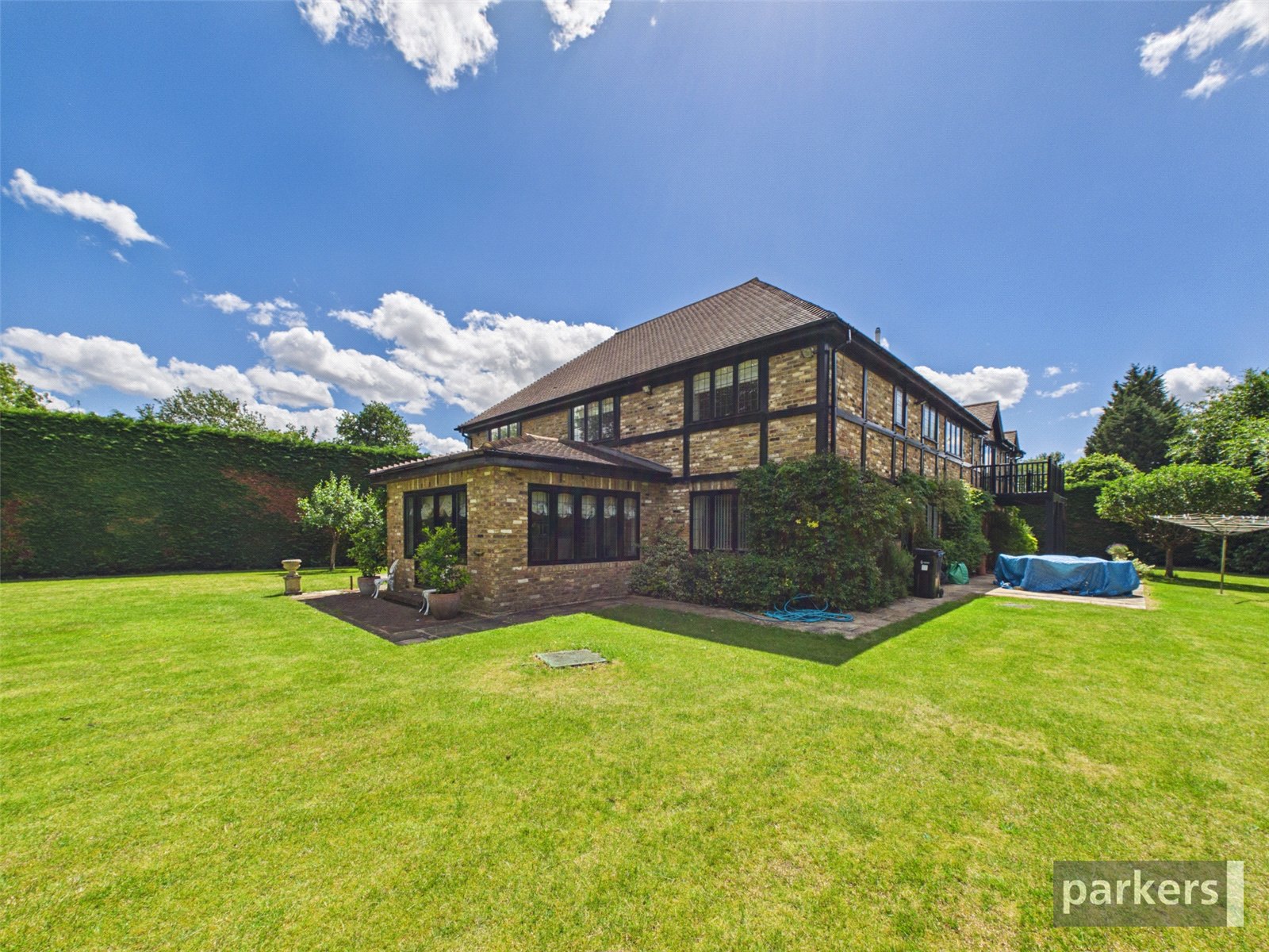 6 bedroom House for sale in Hurst, Reading, Berkshire