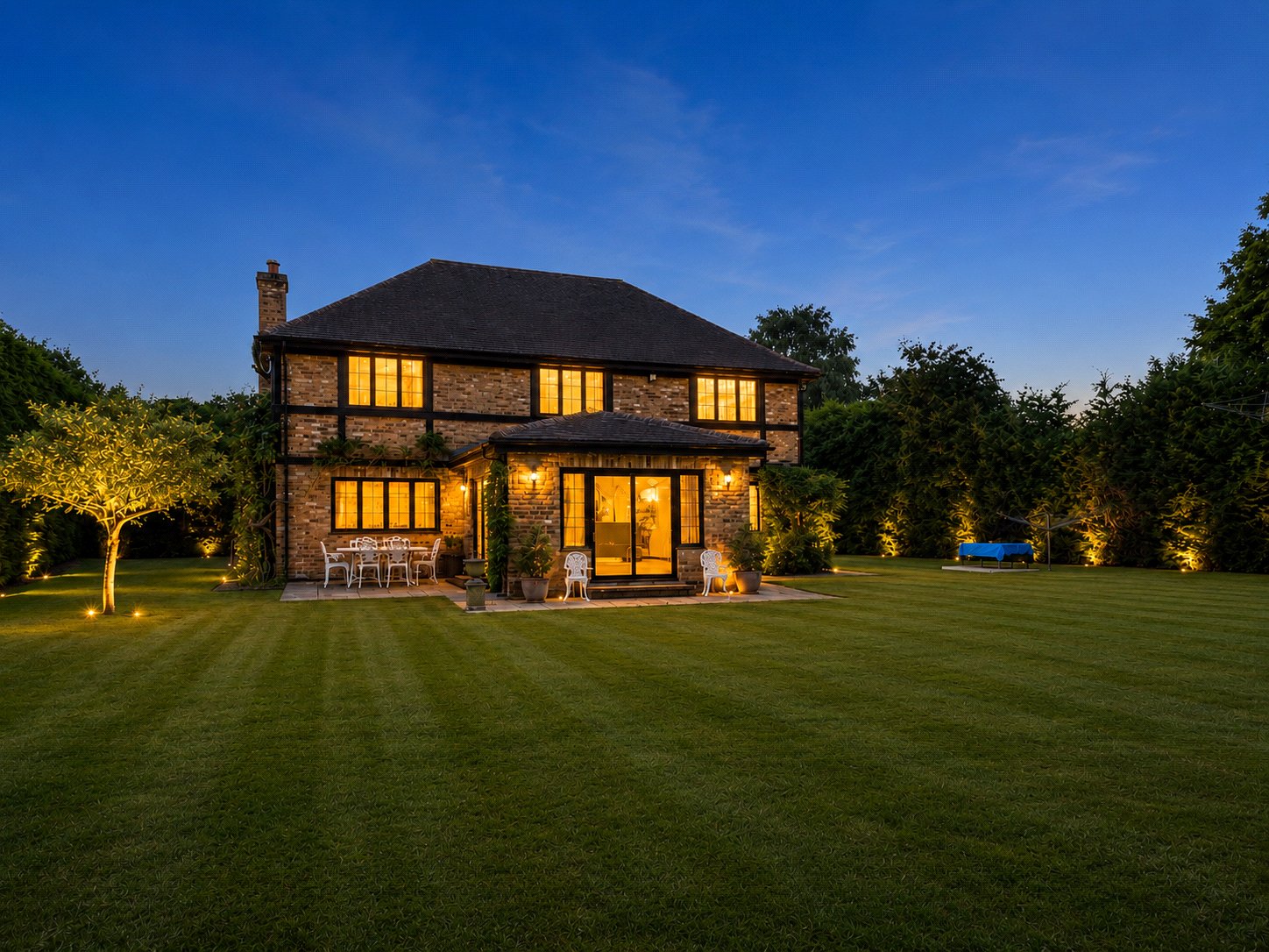 6 bedroom House for sale in Hurst, Reading, Berkshire
