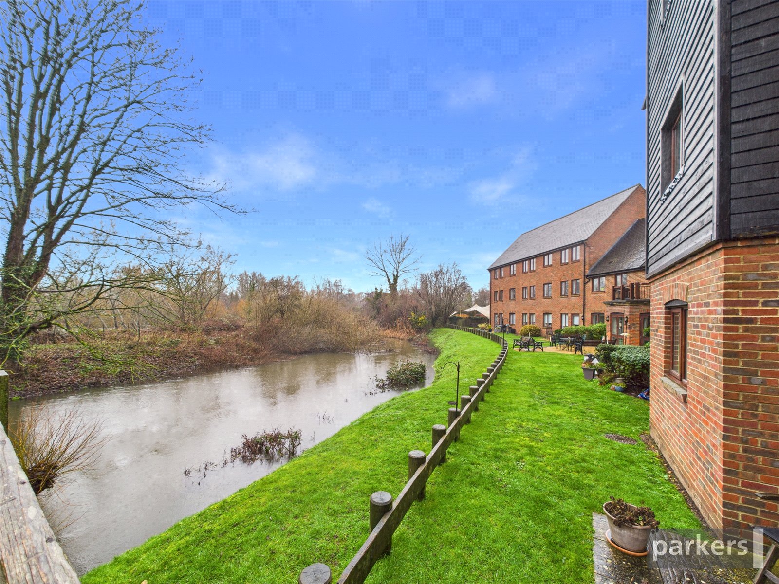 1 bedroom Flat for sale in Twyford, Reading, Berkshire
