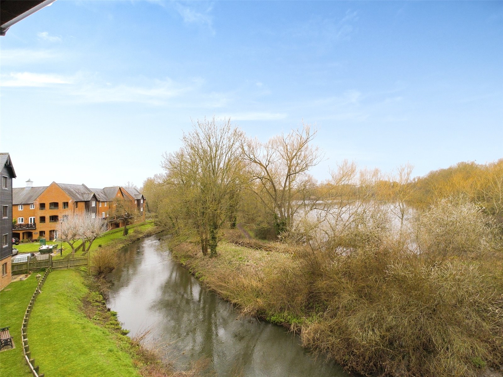 1 bedroom Flat for sale in Twyford, Reading, Berkshire