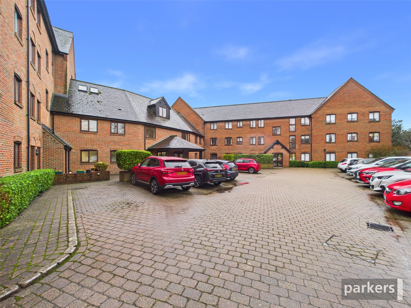 1 bedroom Flat for sale in Twyford, Reading, Berkshire
