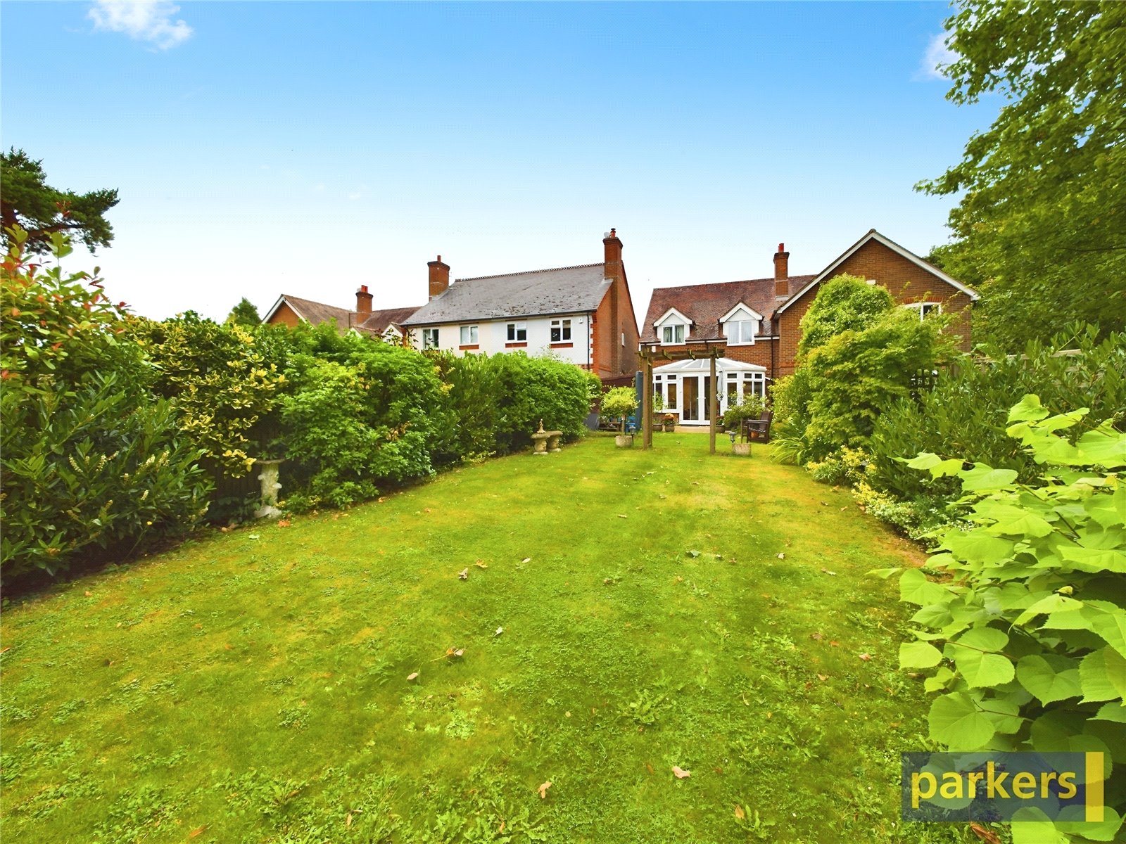 3 bedroom House for sale in Bath Road, Hare Hatch, Reading