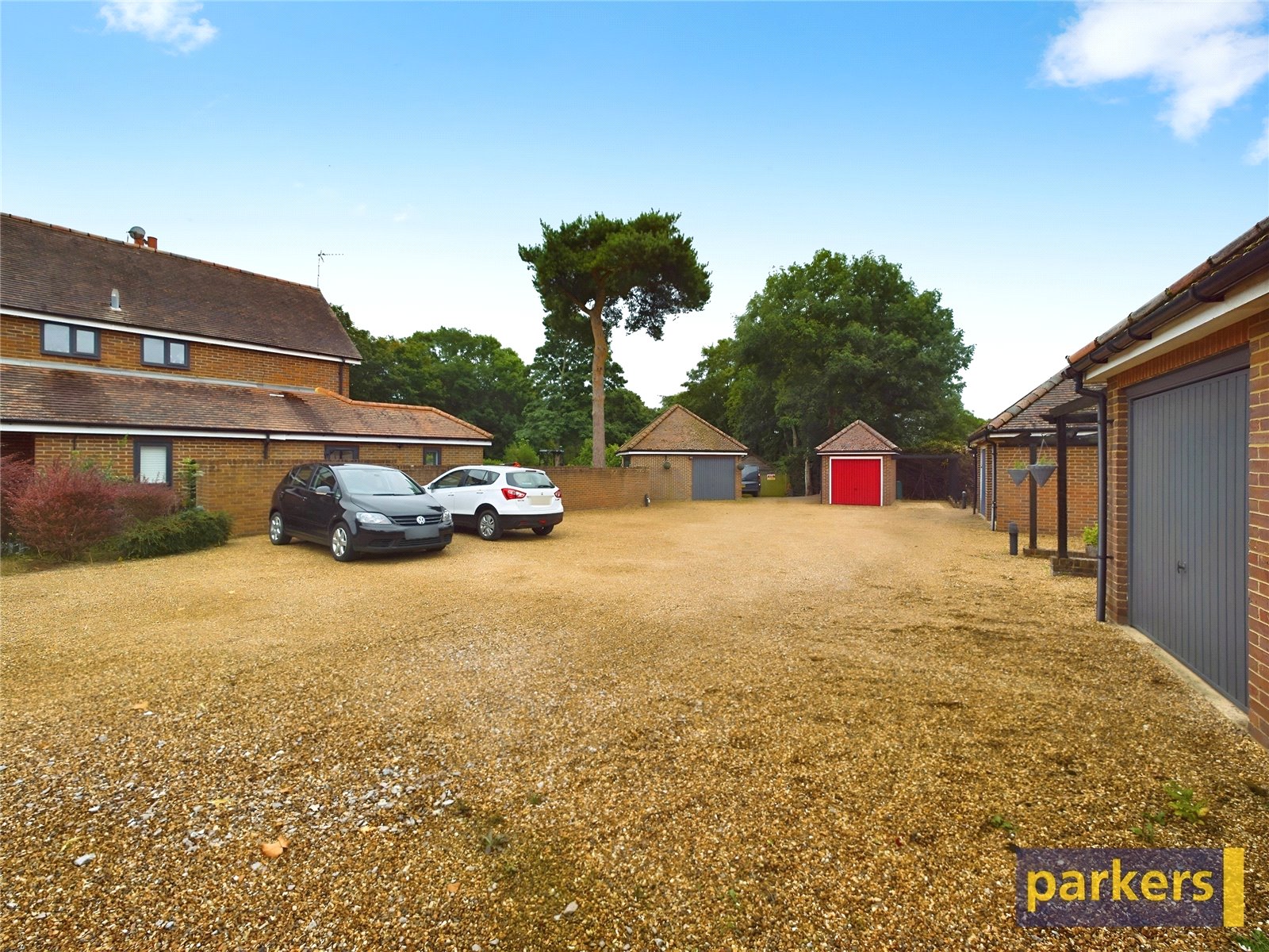 3 bedroom House for sale in Bath Road, Hare Hatch, Reading