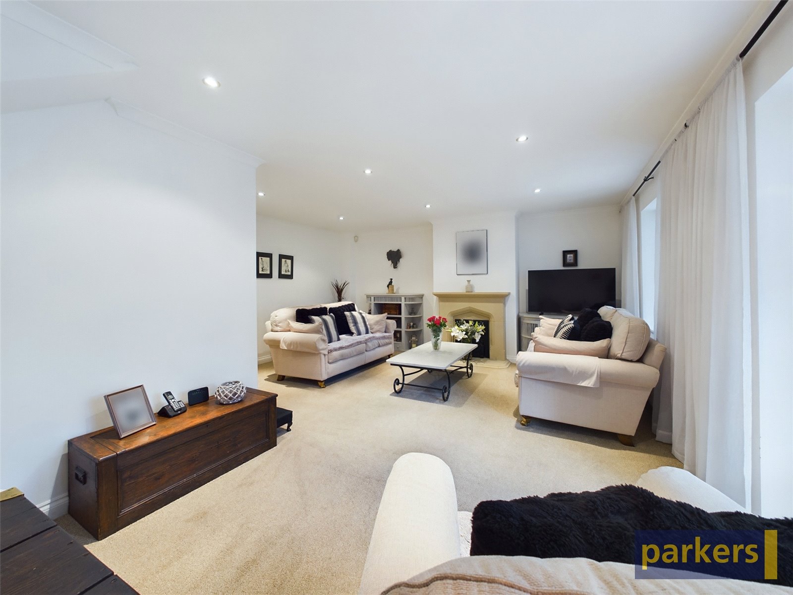 3 bedroom House for sale in Bath Road, Hare Hatch, Reading