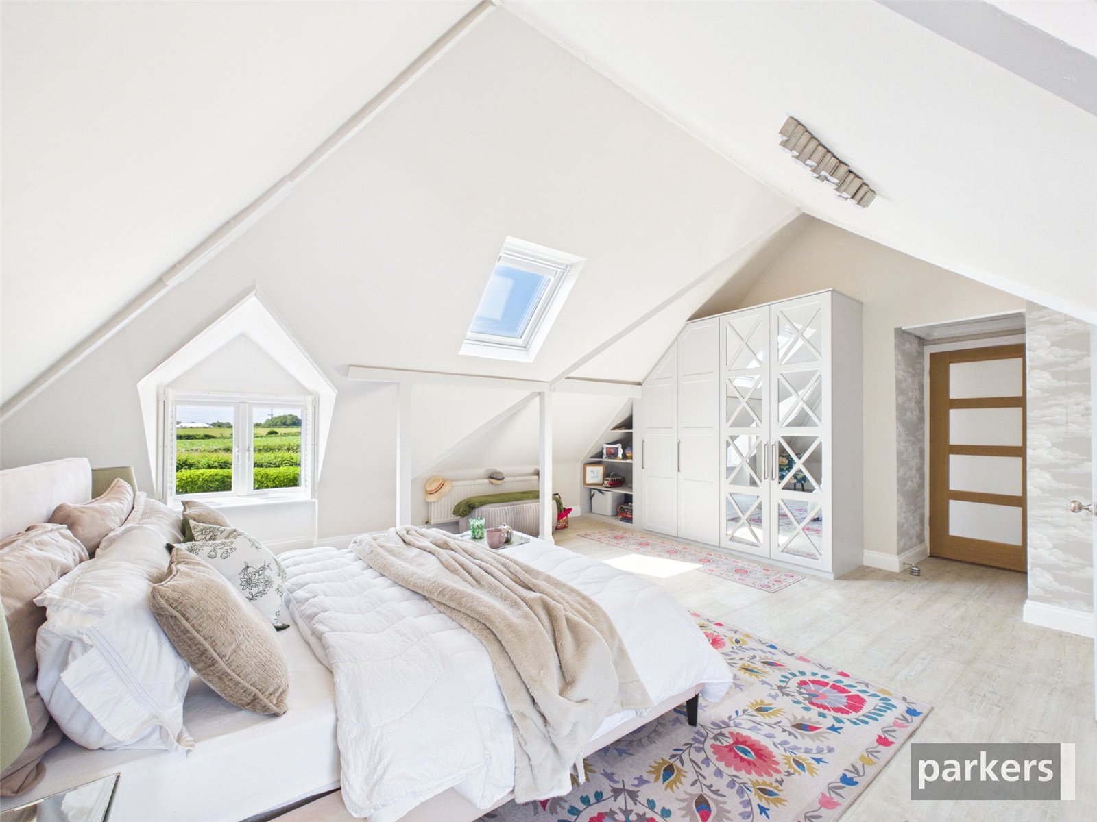 5 bedroom House for sale in Hurst, Reading, Berkshire