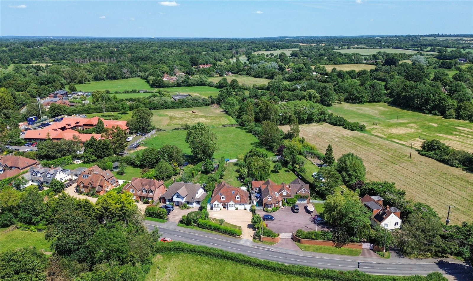 5 bedroom House for sale in Hurst, Reading, Berkshire