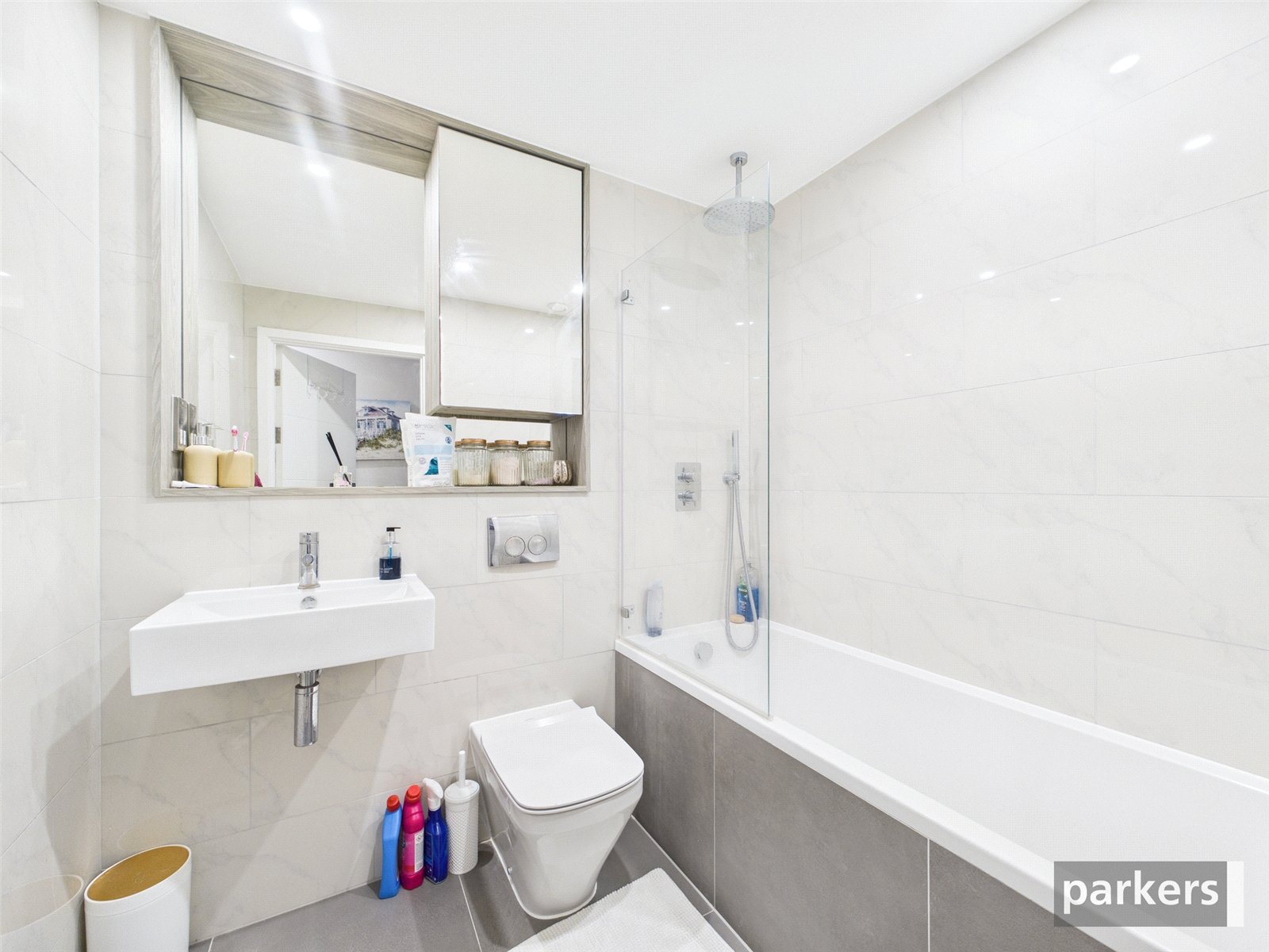 2 bedroom Flat for sale in Bracknell, Berkshire