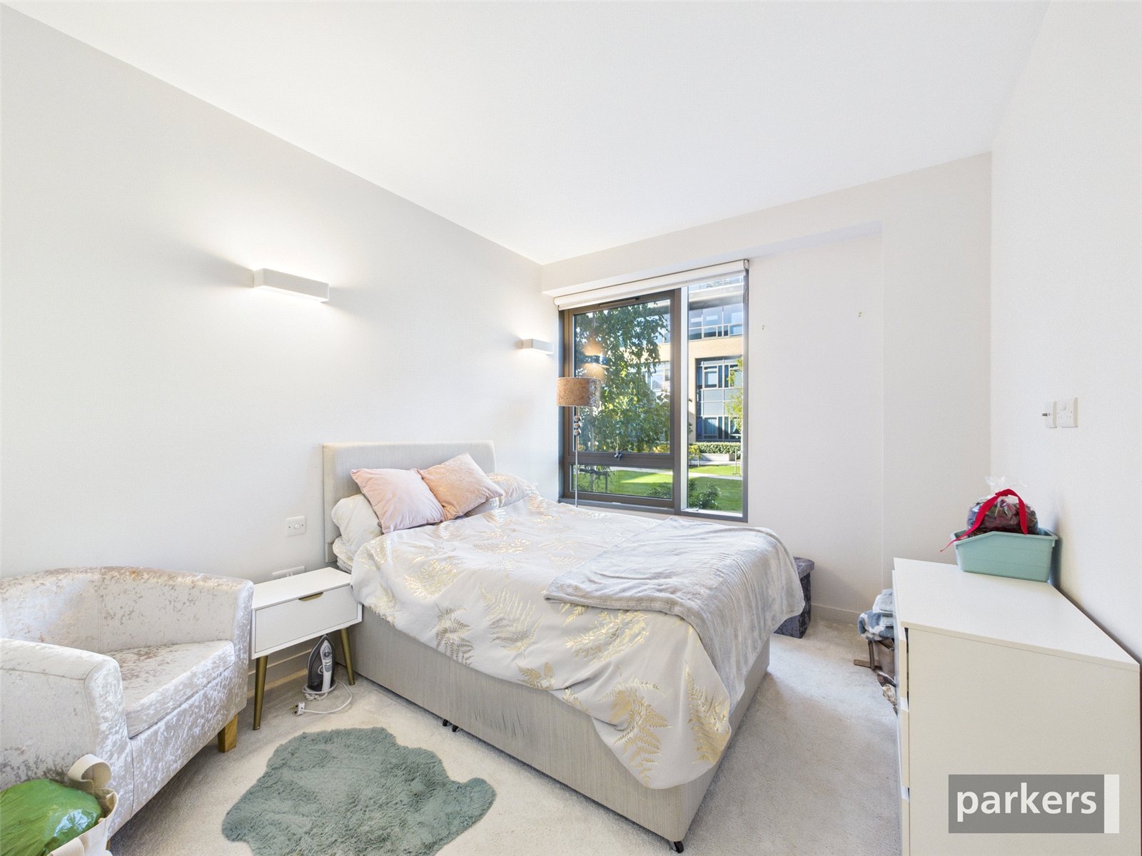 2 bedroom Flat for sale in Bracknell, Berkshire