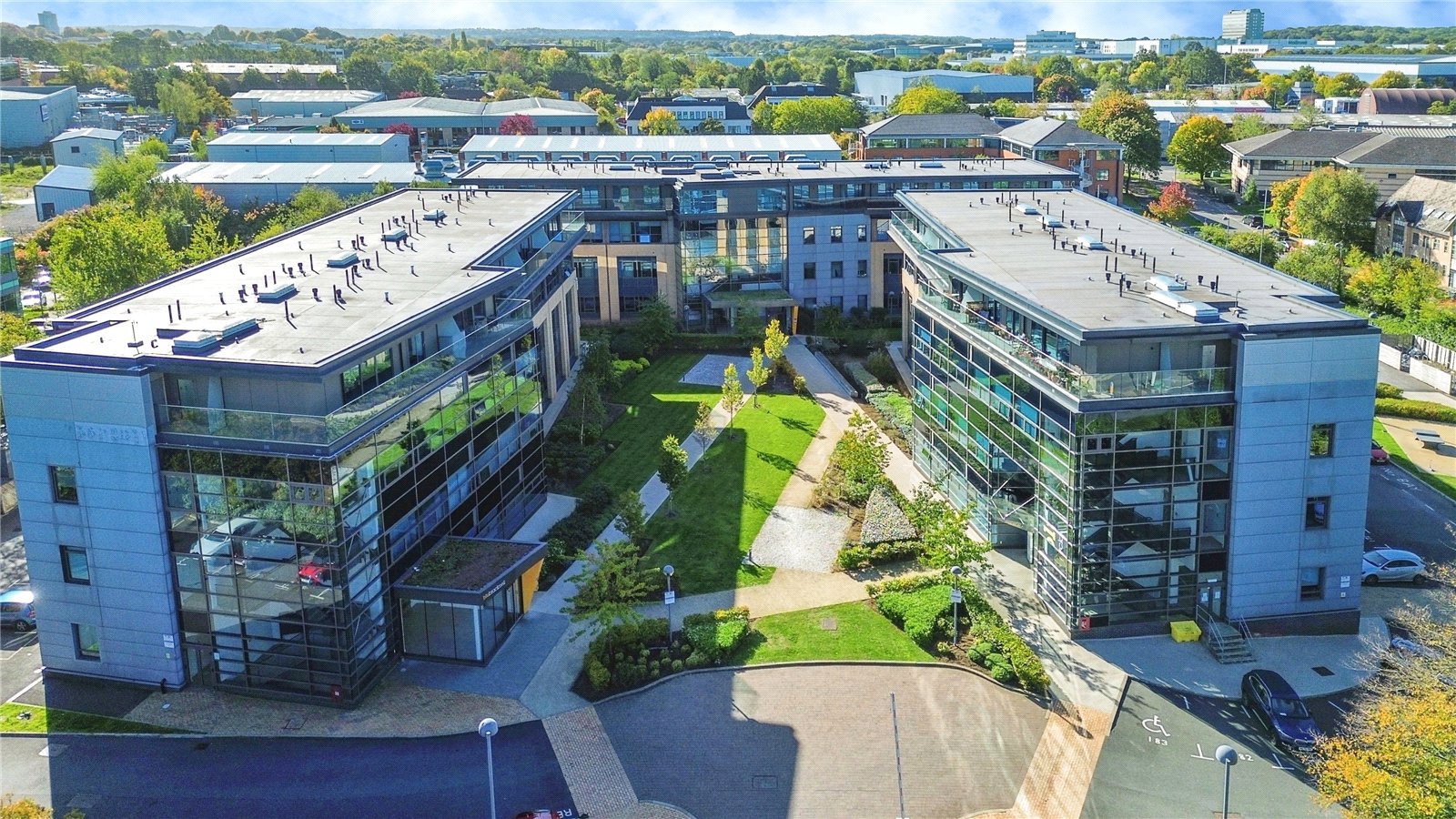 2 bedroom Flat for sale in Bracknell, Berkshire