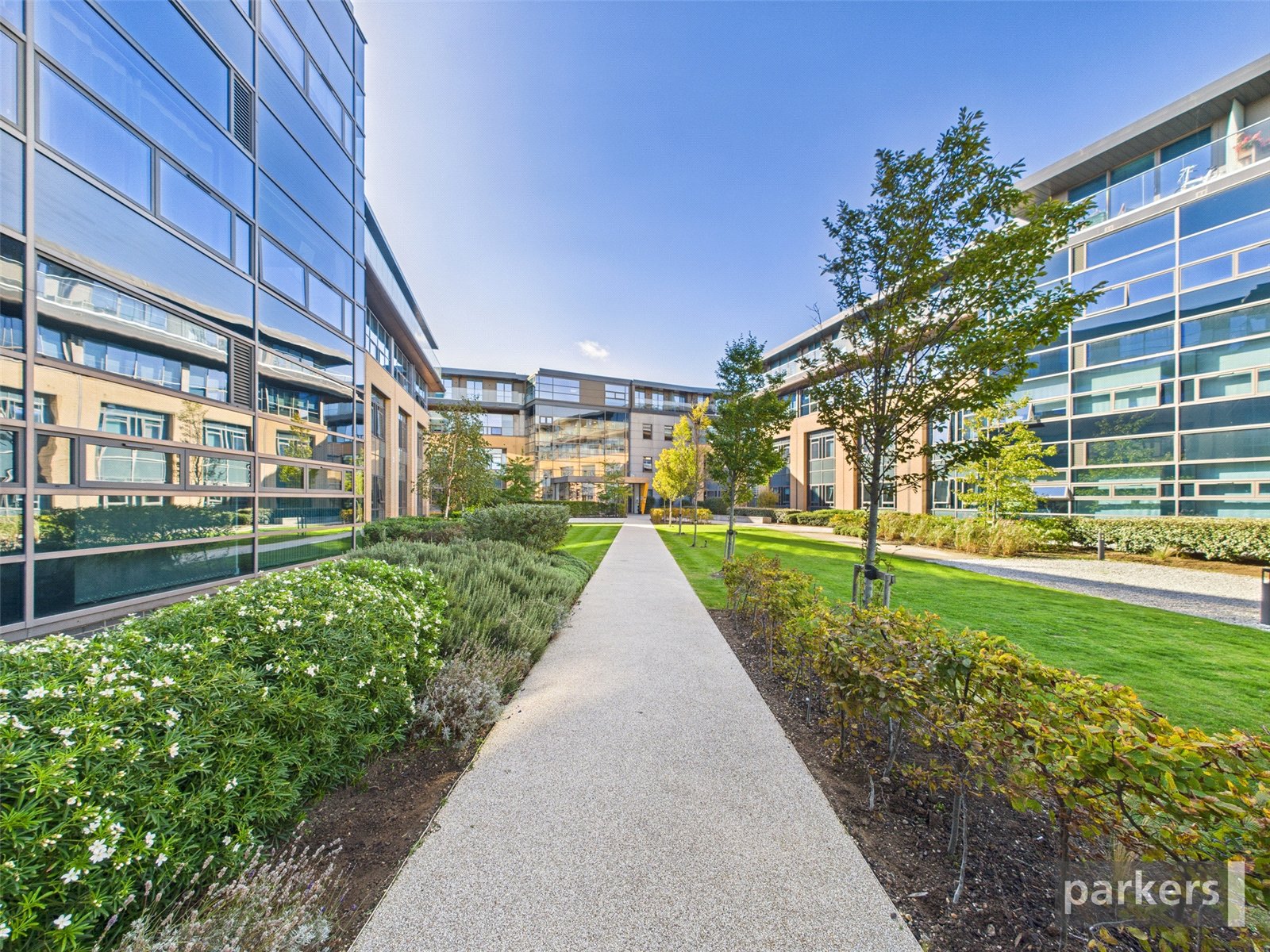 2 bedroom Flat for sale in Bracknell, Berkshire