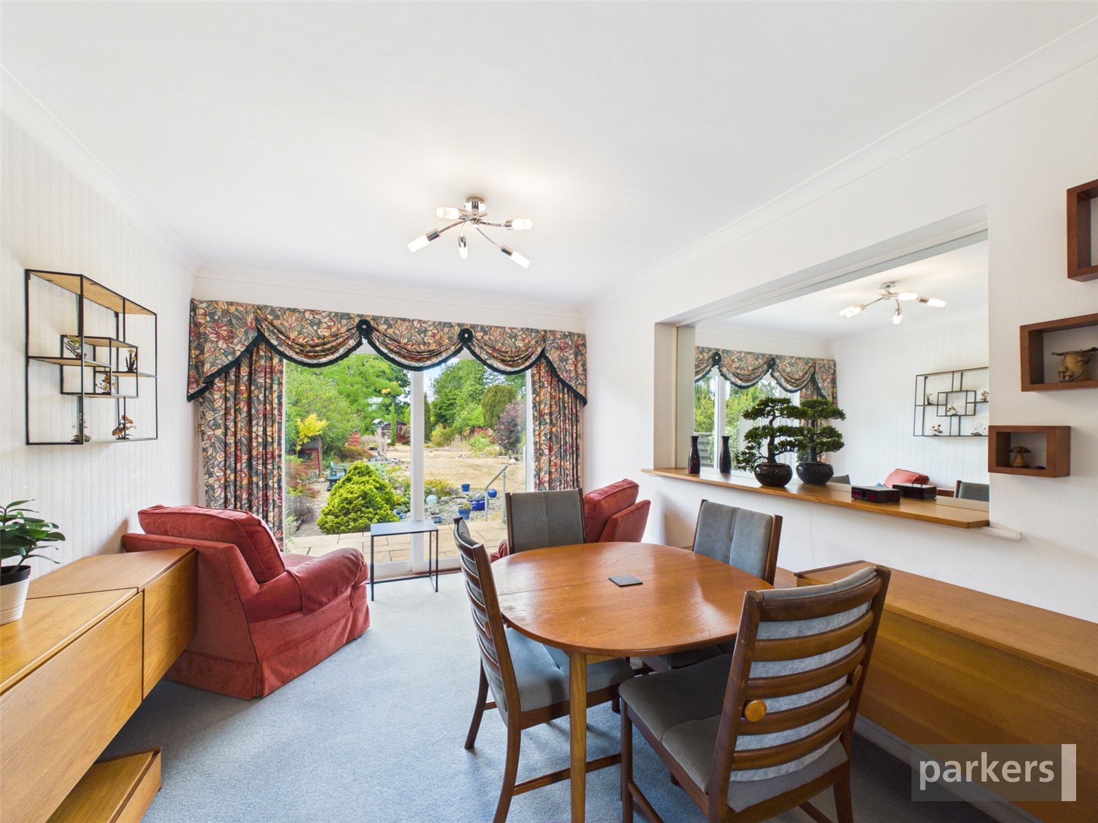 4 bedroom House for sale in Charvil, Reading, Berkshire
