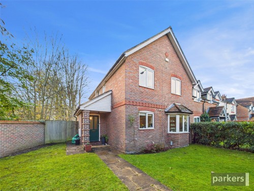 Bath Road, Hare Hatch, Reading