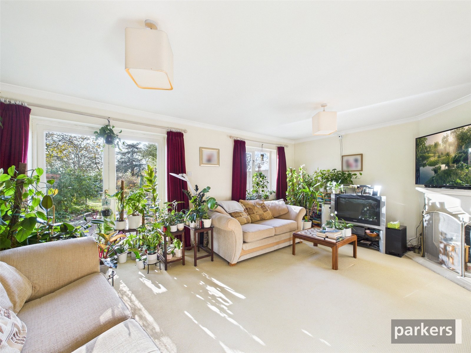 4 bedroom House for sale in Bath Road, Hare Hatch, Reading