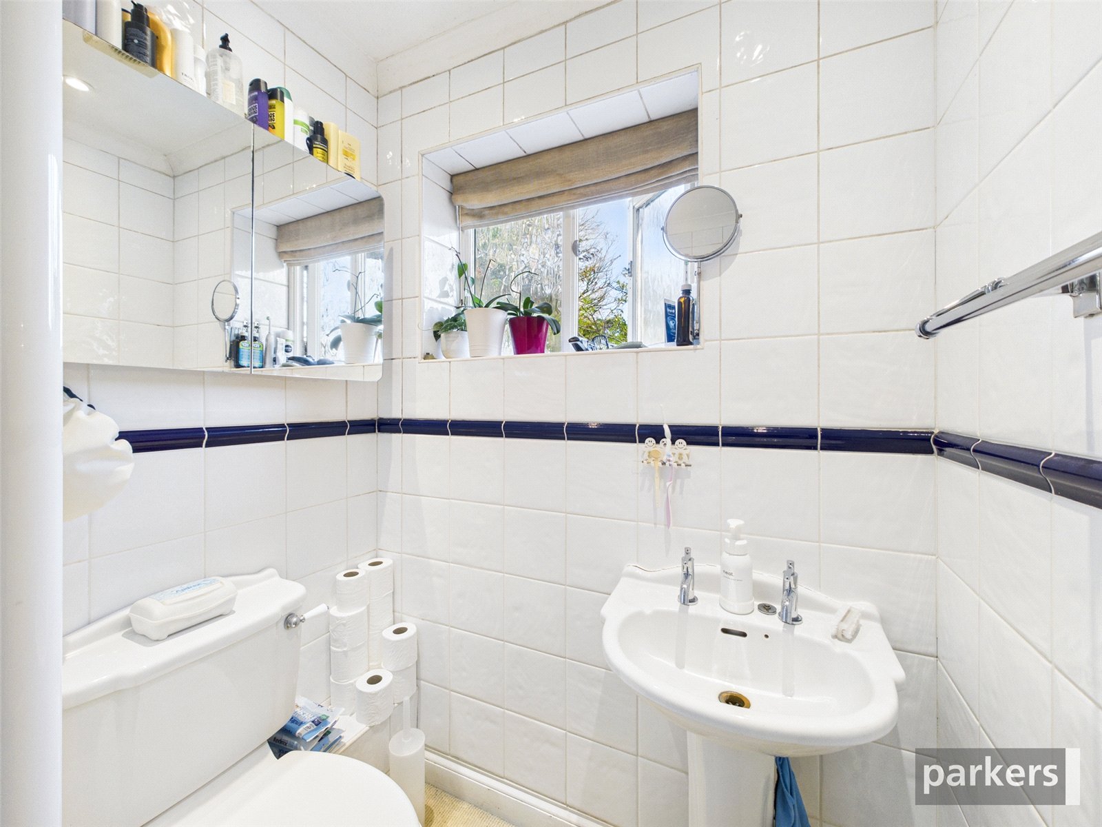4 bedroom House for sale in Bath Road, Hare Hatch, Reading