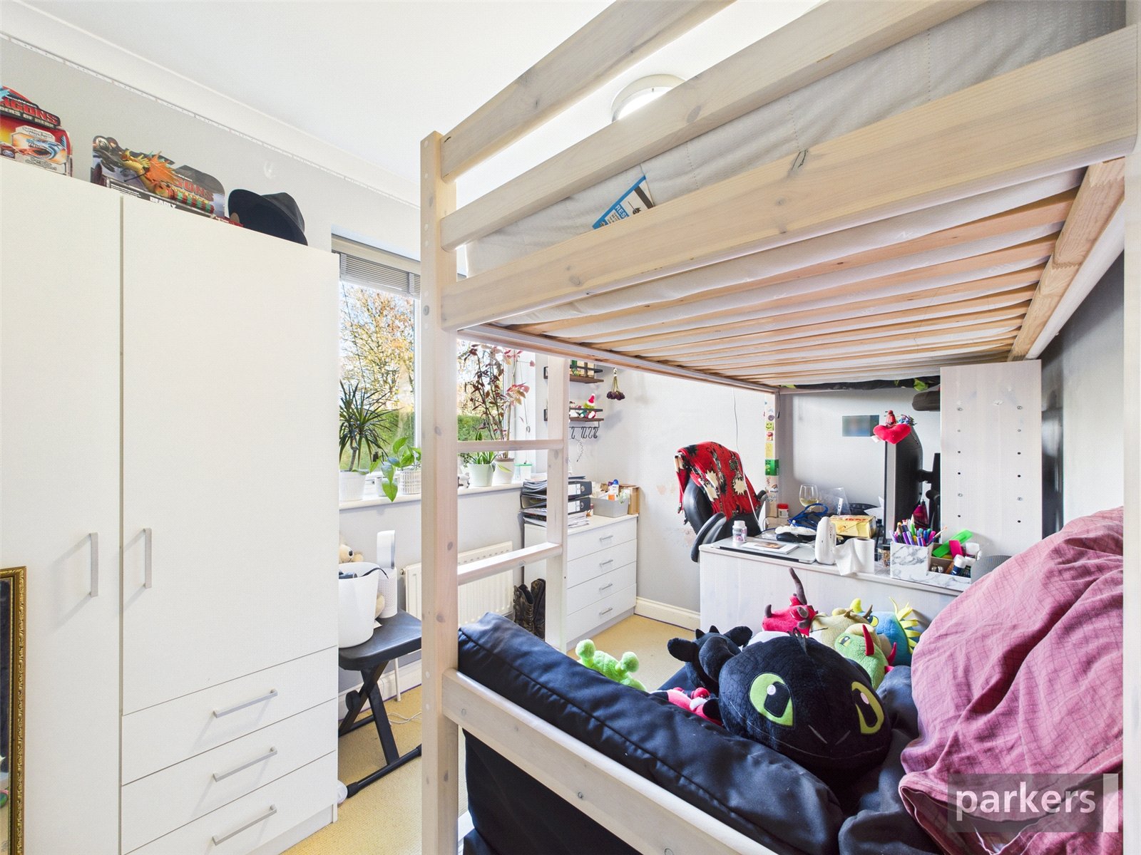 4 bedroom House for sale in Bath Road, Hare Hatch, Reading