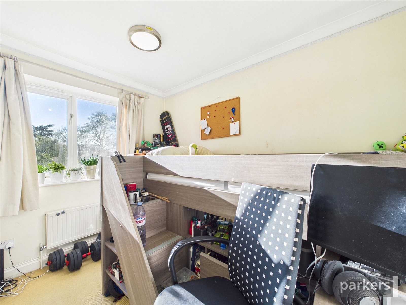 4 bedroom House for sale in Bath Road, Hare Hatch, Reading