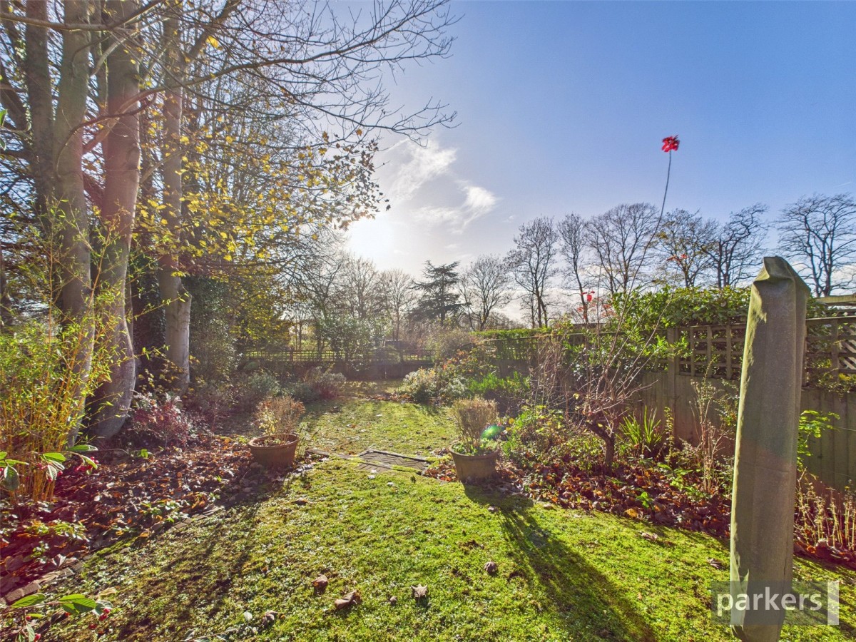 Bath Road, Hare Hatch, Reading