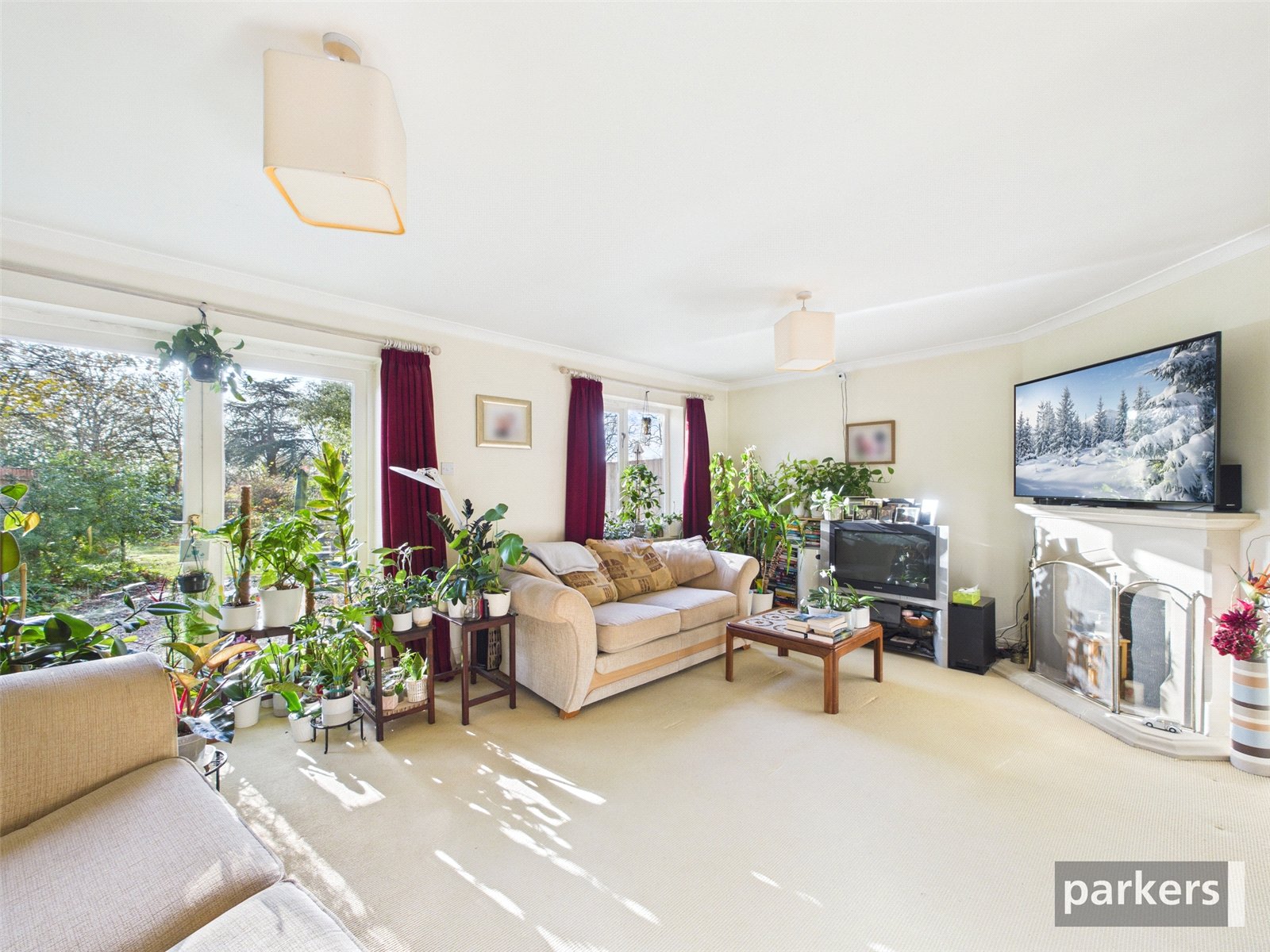 4 bedroom House for sale in Bath Road, Hare Hatch, Reading