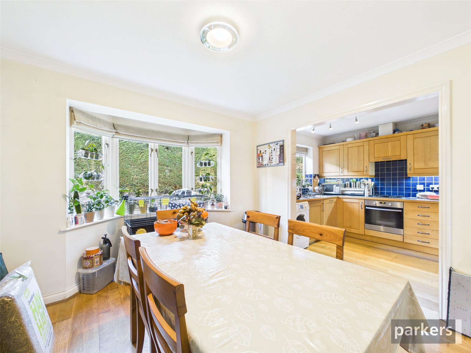 4 bedroom House for sale in Bath Road, Hare Hatch, Reading