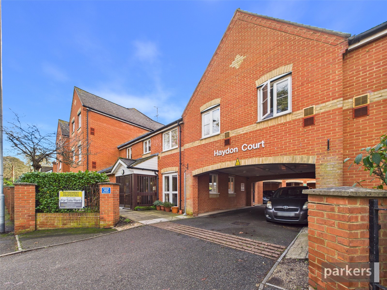 1 bedroom Flat for sale in Twyford, Reading, Berkshire