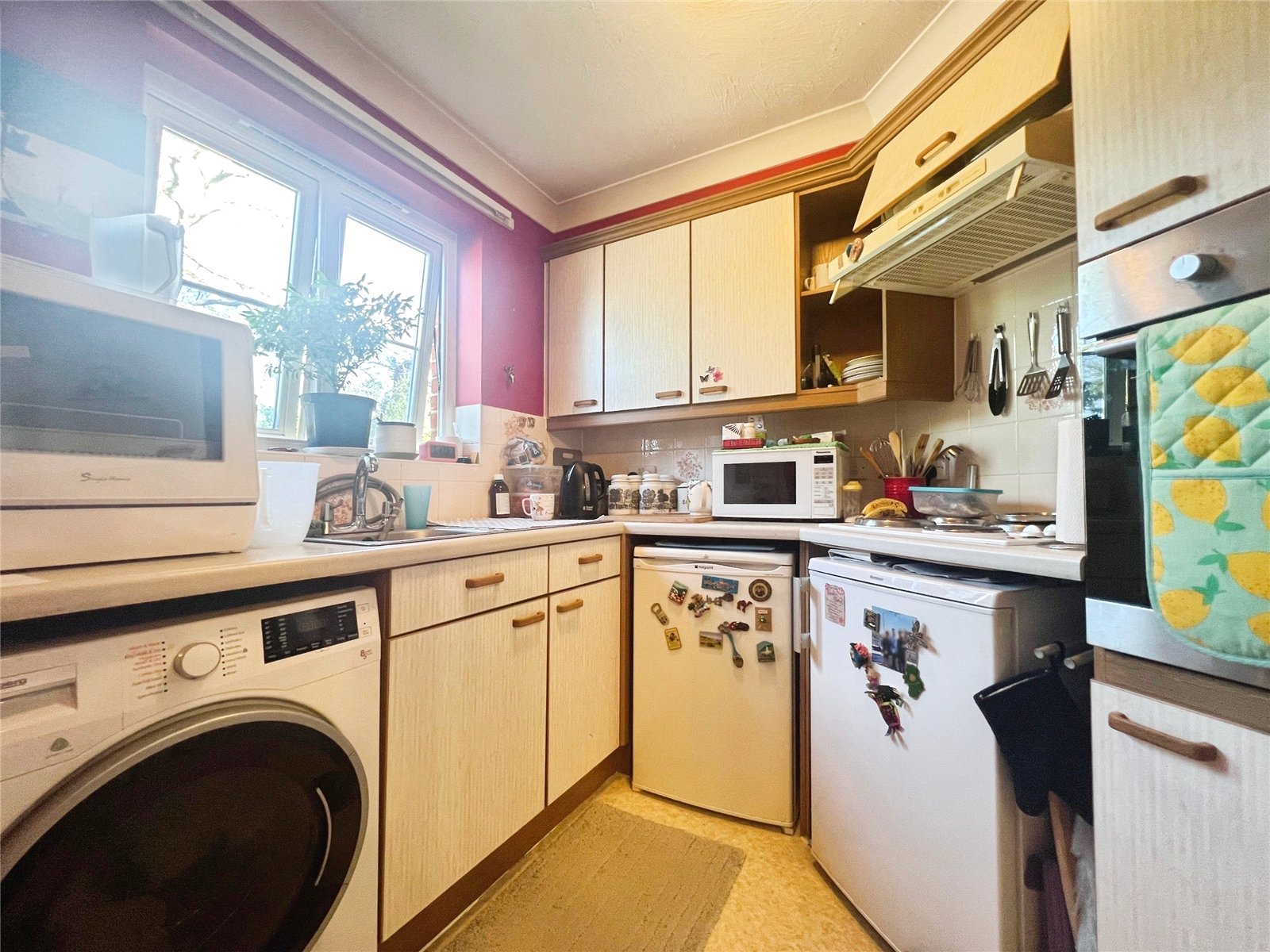 1 bedroom Flat for sale in Twyford, Reading, Berkshire