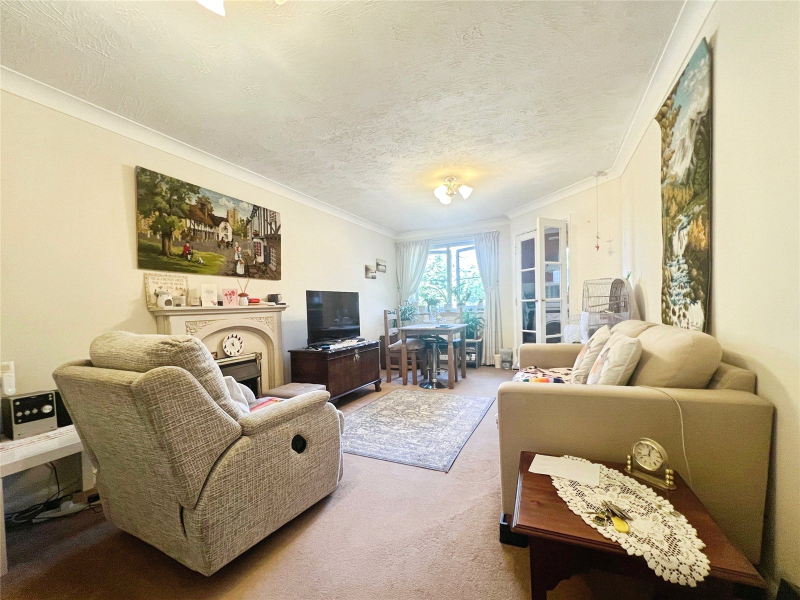 1 bedroom Flat for sale in Twyford, Reading, Berkshire