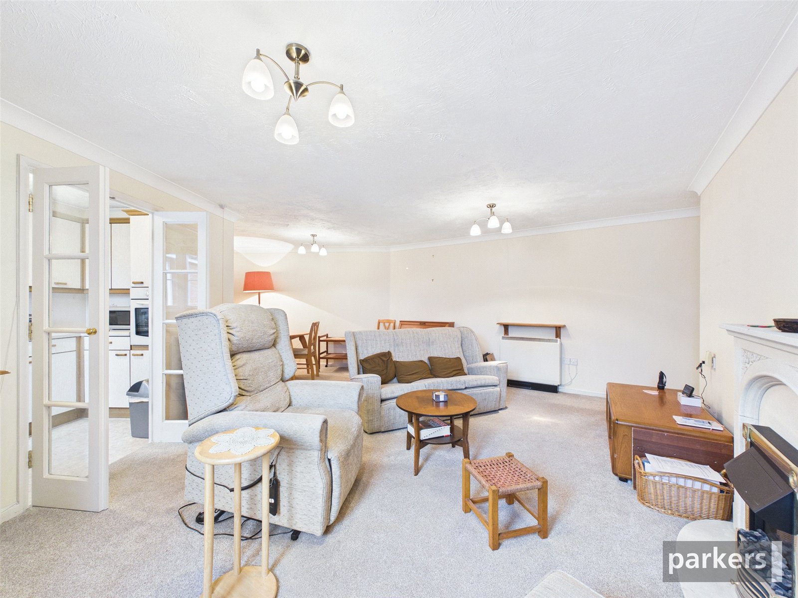2 bedroom Flat for sale in Twyford, Reading, Berkshire