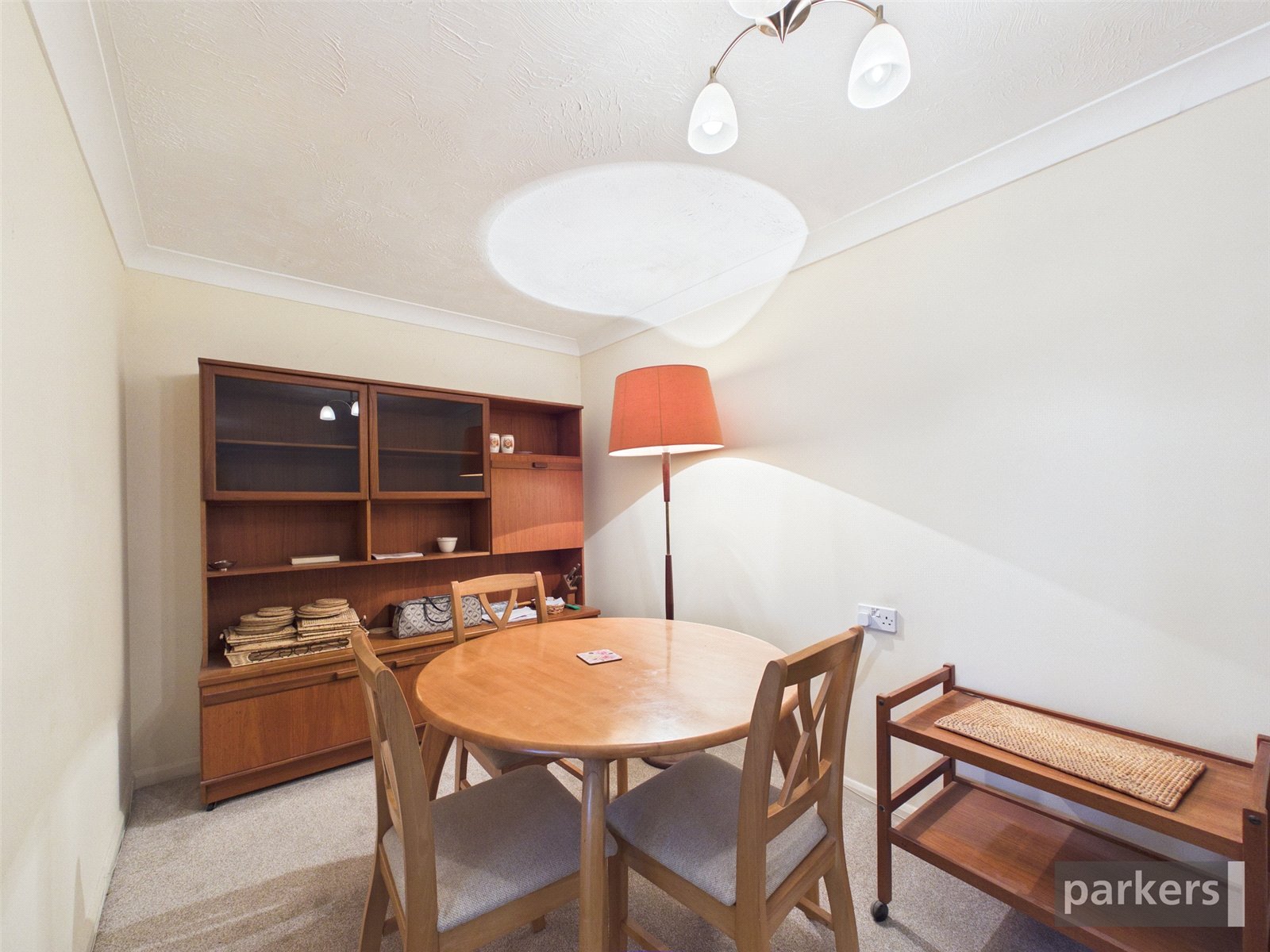 2 bedroom Flat for sale in Twyford, Reading, Berkshire