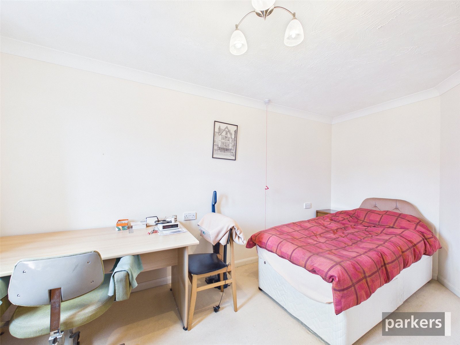 2 bedroom Flat for sale in Twyford, Reading, Berkshire
