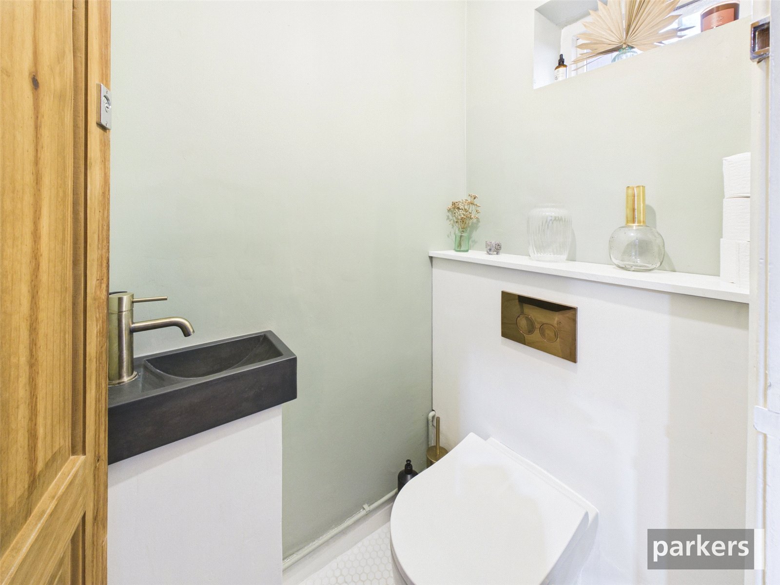3 bedroom House for sale in Knowl Hill, Reading, Berkshire