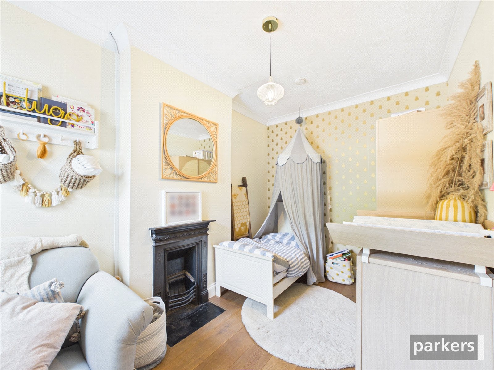 3 bedroom House for sale in Knowl Hill, Reading, Berkshire