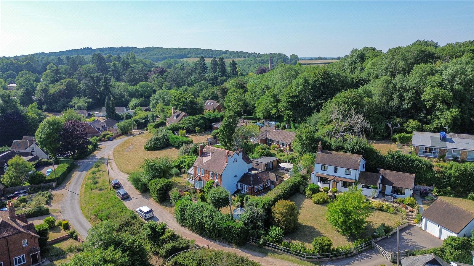 3 bedroom House for sale in Knowl Hill, Reading, Berkshire