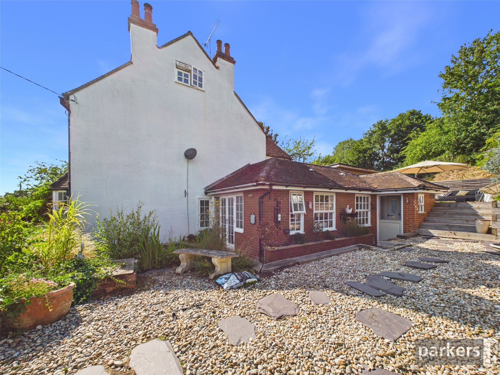 3 bedroom House for sale in Knowl Hill, Reading, Berkshire