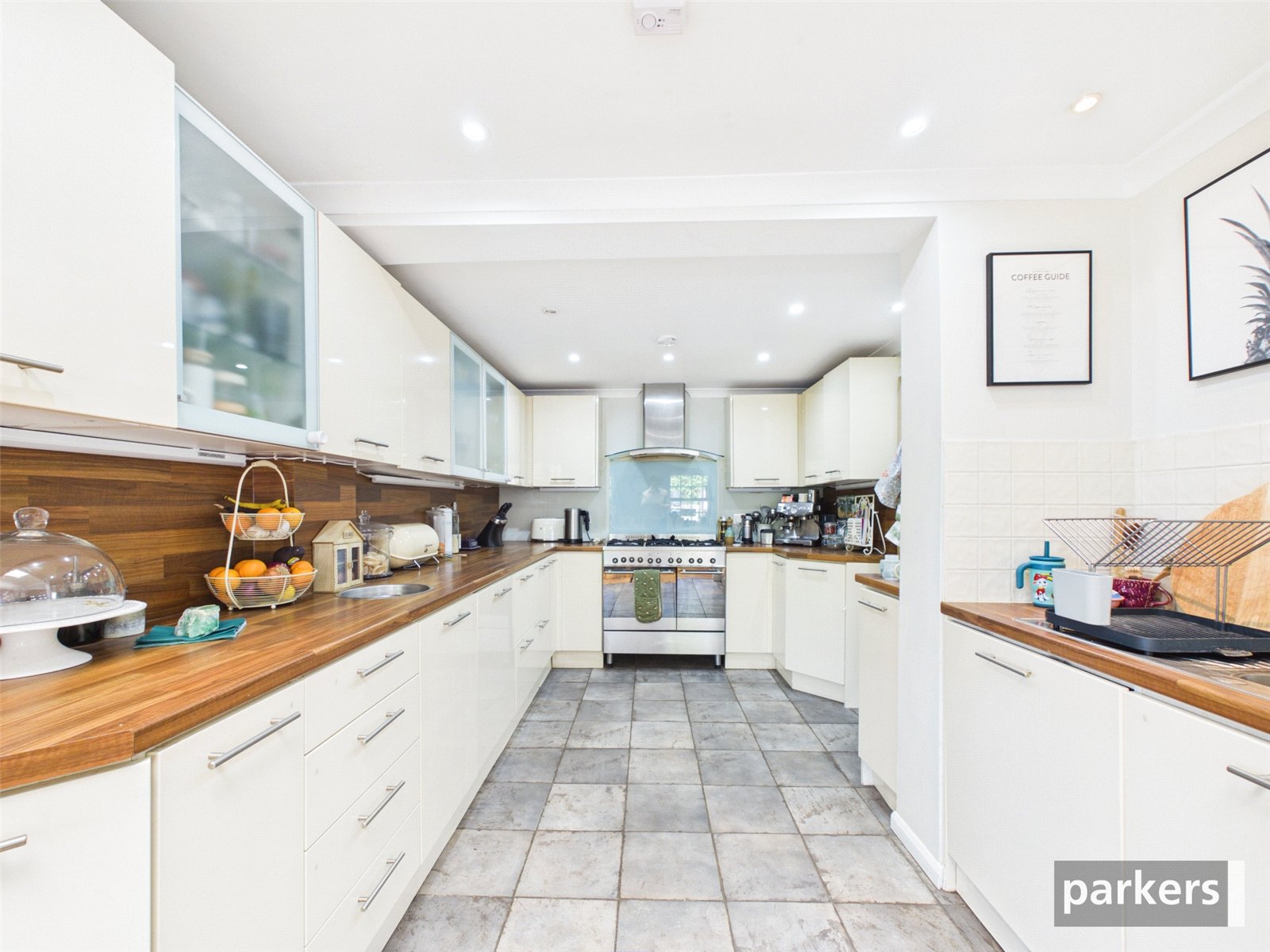 3 bedroom House for sale in Knowl Hill, Reading, Berkshire
