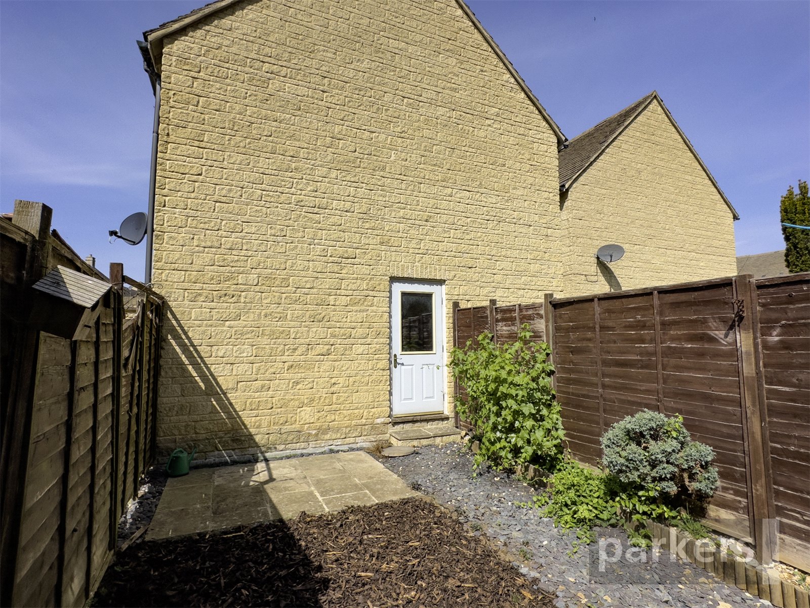 2 bedroom House to let in Shilton Park, Carterton, Oxfordshire