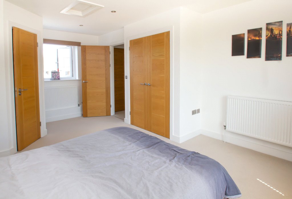 2 bedroom Flat to let in Windrush Court, Eynsham, Oxfordshire