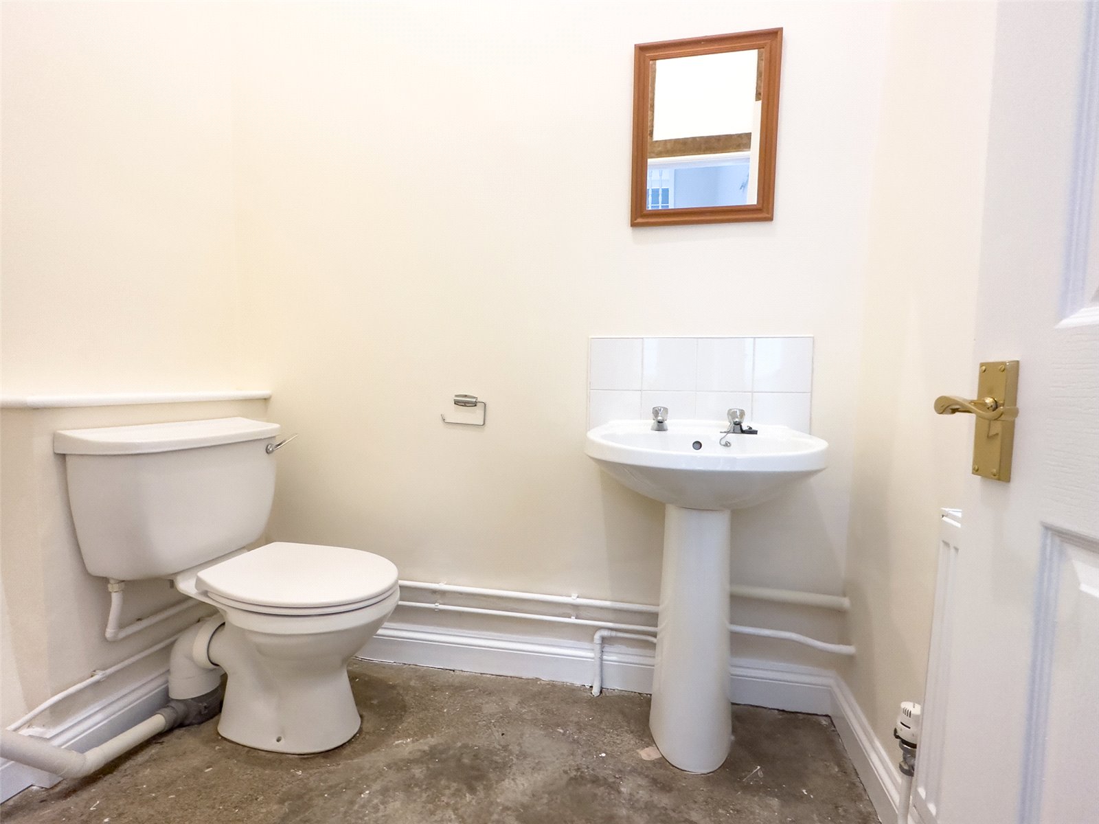 2 bedroom House to let in Brize Norton, Carterton, Oxfordshire