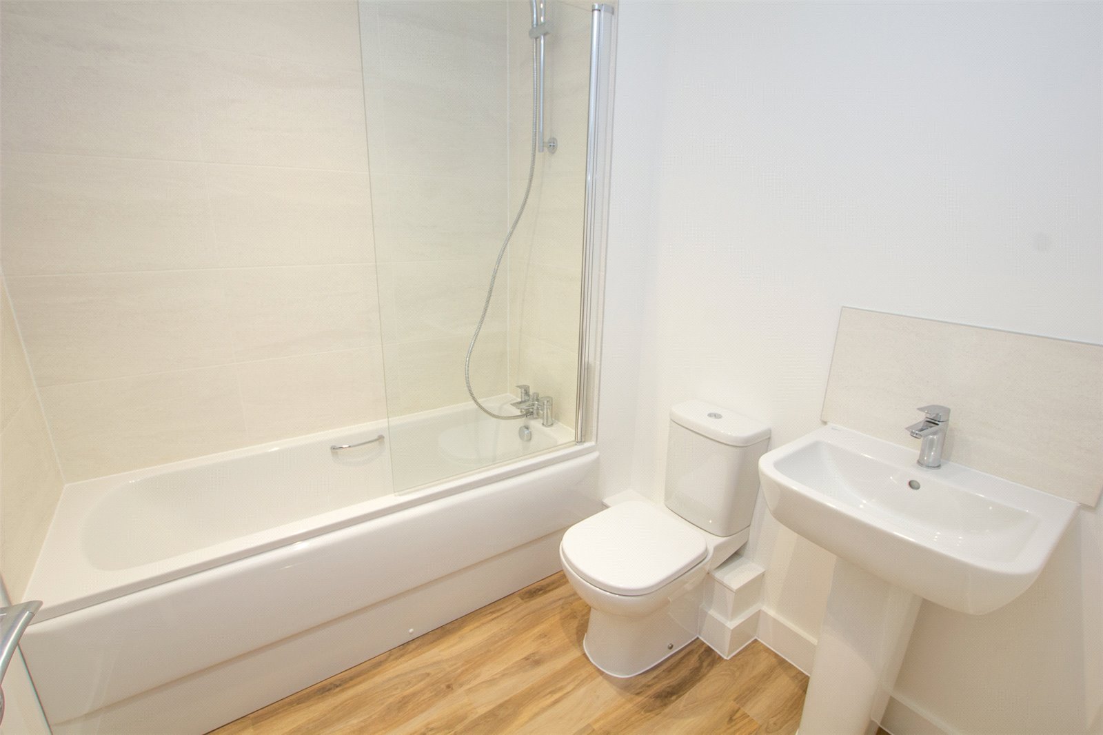 3 bedroom House to let in Carterton, Oxfordshire